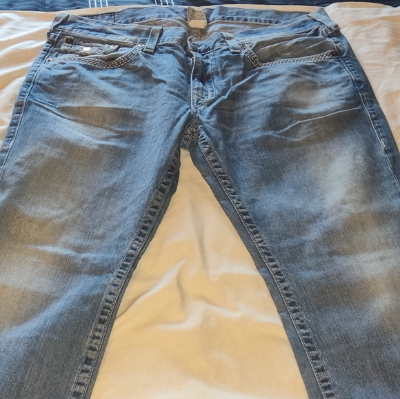 True religion - Picture 5 of 5